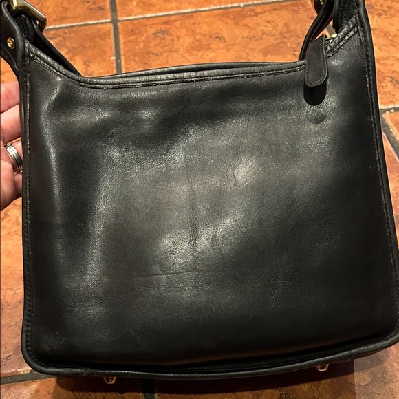 Coach Vintage Black Legacy Leather Shoulder Bag - Picture 10 of 16